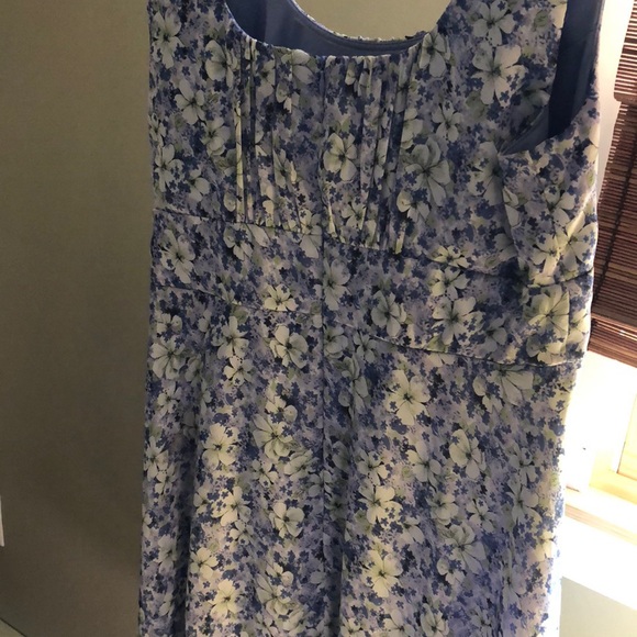 Floral sleeveless dress - Picture 5 of 10